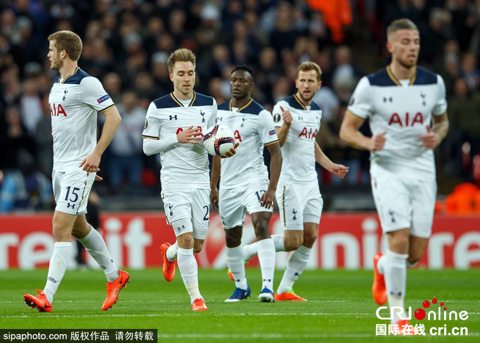 -巴萨绝杀热刺,C罗乌龙送礼欧联杯