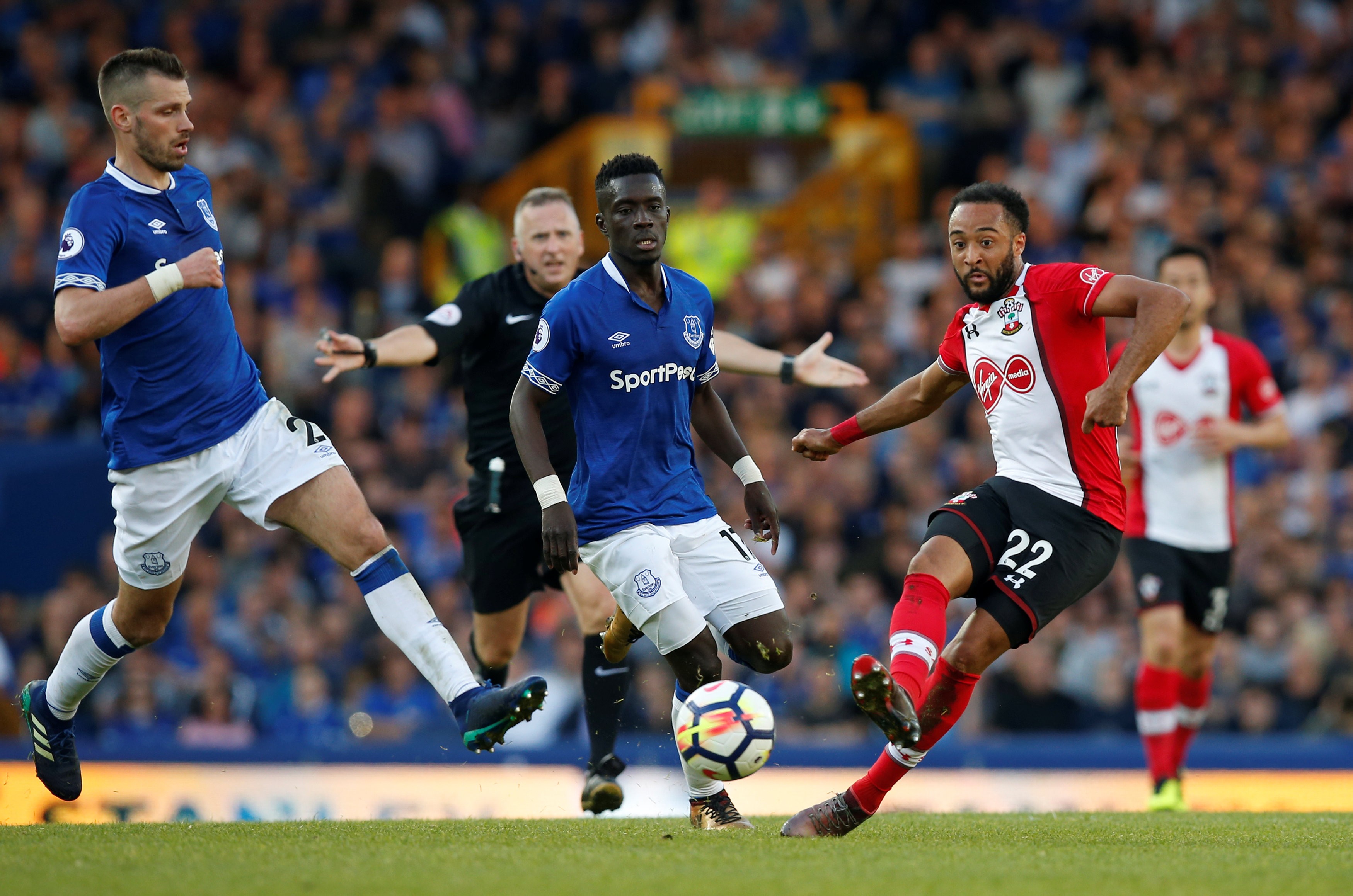 PSG轻取HKA,Deft成为全场焦点小组赛3:1(柏林) PSG轻取HKA,Deft成为全场焦点小组赛3:1(柏林)