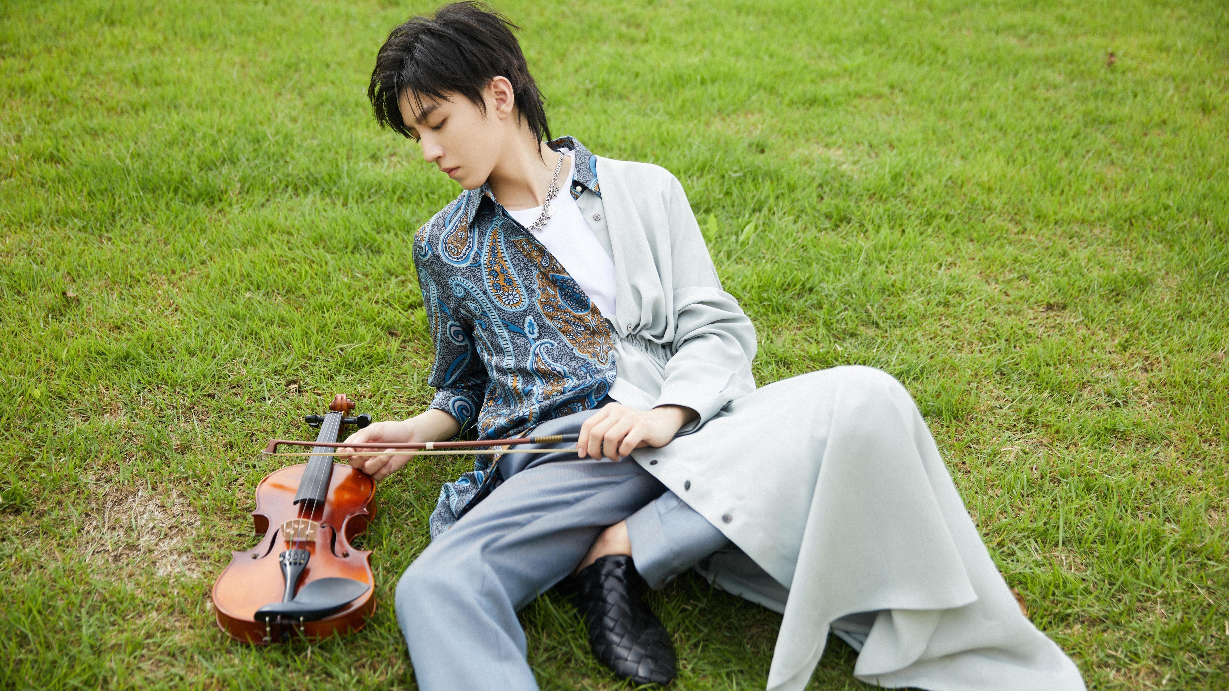 体育APP下载-中场巫师与蓝色防线，卡马文加的魔法点燃希腊铁壁的胜利之火