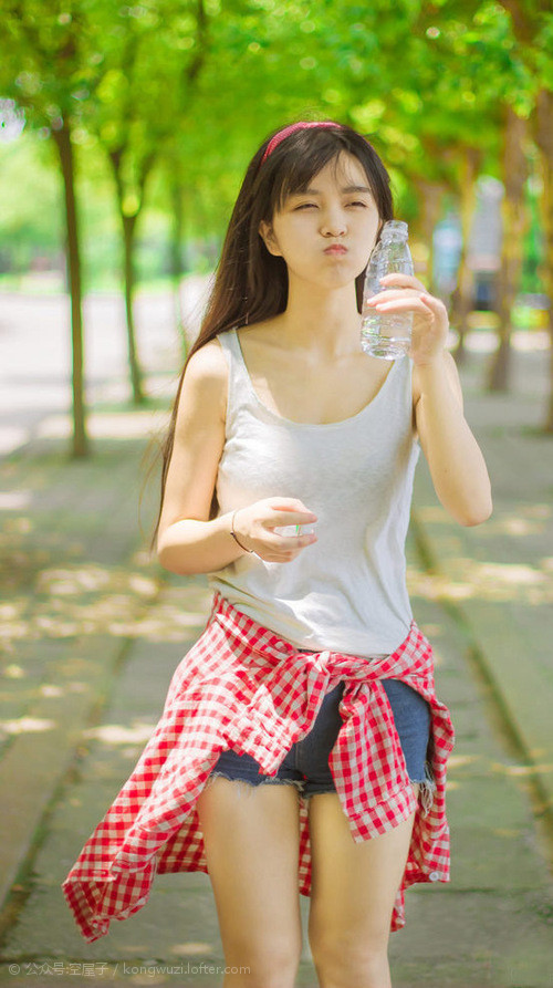 体育平台APP-当绿茵场变身篮球馆，意甲焦点战之夜，文班亚马如何跨界主宰节奏